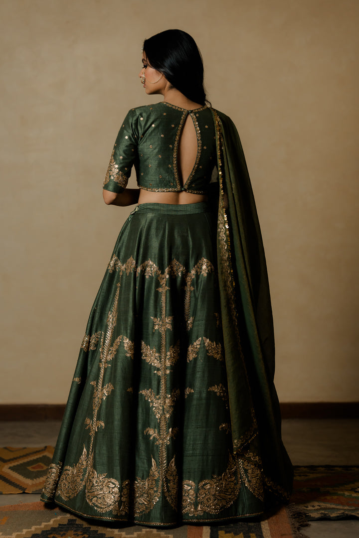 KALINDI LEHENGA SET