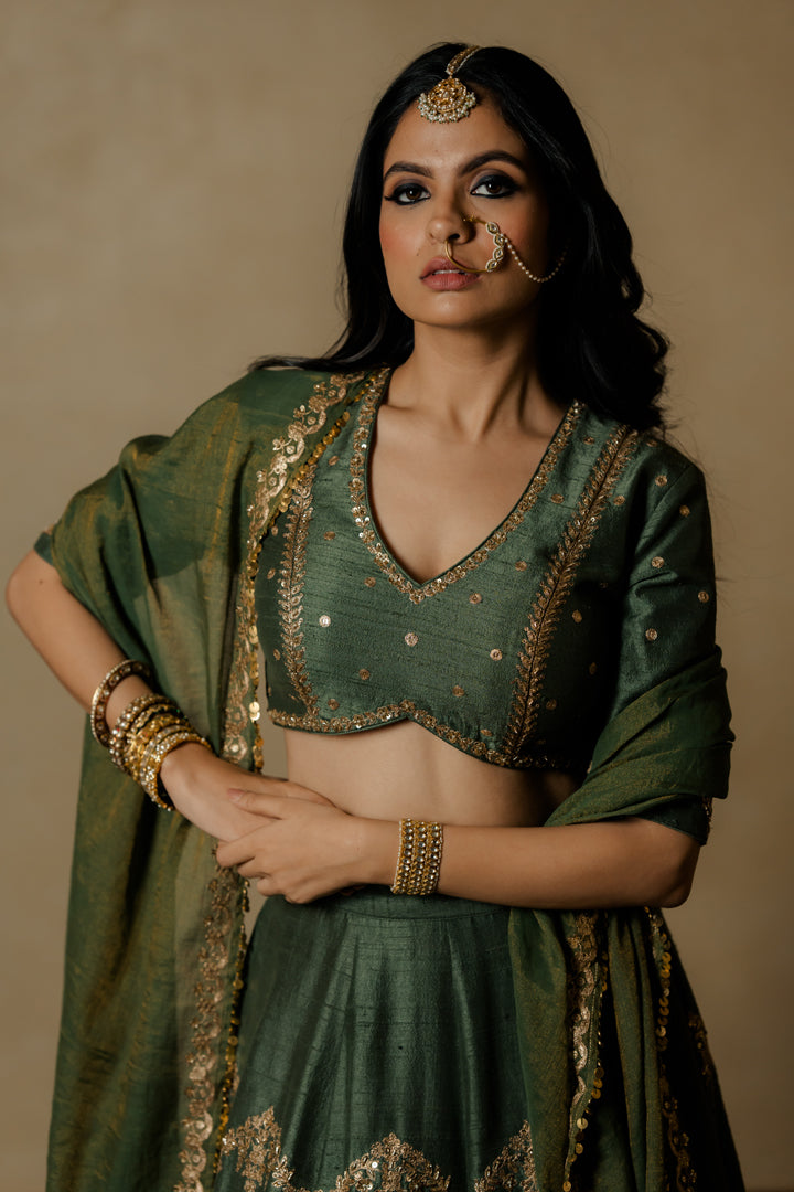 KALINDI LEHENGA SET