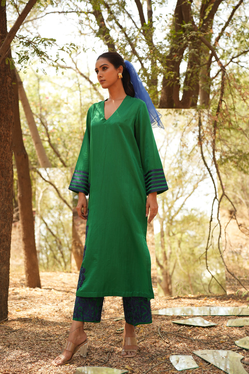 Parinde Green Embroidered Kurta With Pants