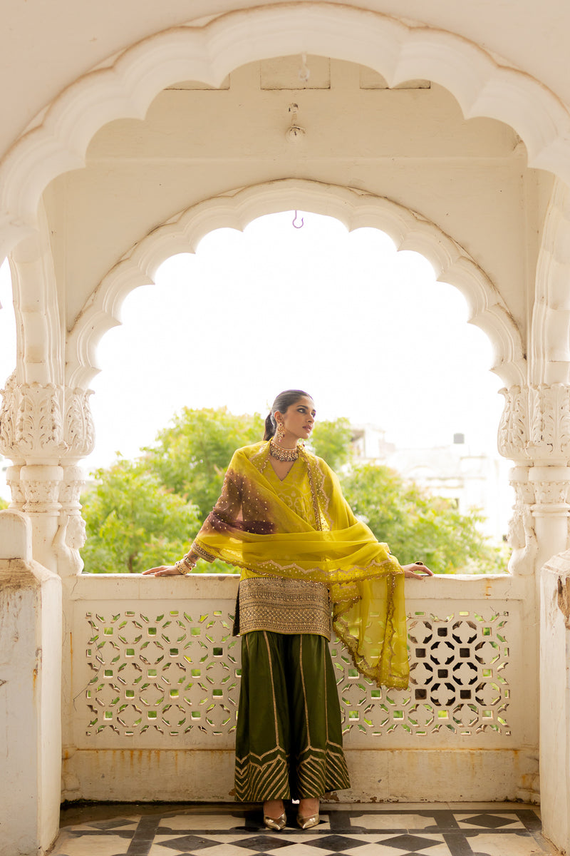 "RANGADEVI" - Kurta set