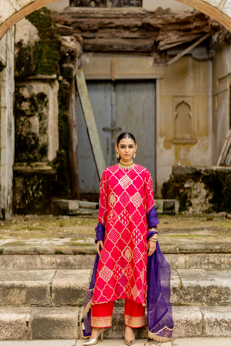PURPLE WITH CHECKS CORNER DUPATTA