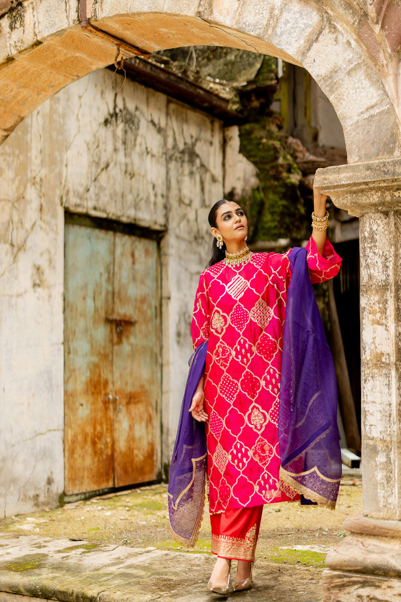 PURPLE WITH CHECKS CORNER DUPATTA