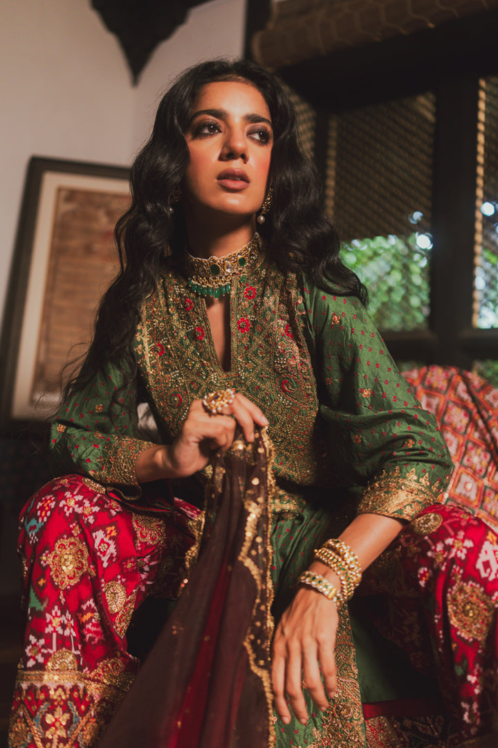 BROWN-RED GUL DUPATTA – Pooja Keyur