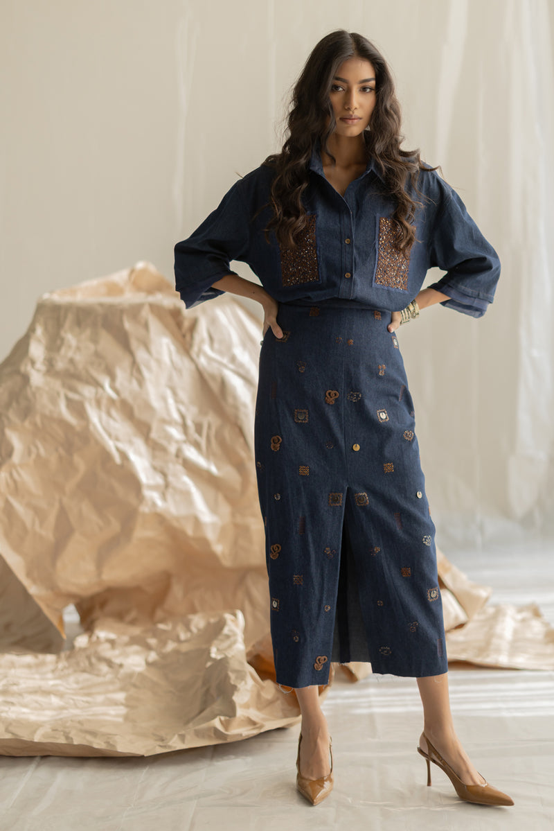 FITTED EMBROIDERED DENIM SKIRT – Pooja Keyur