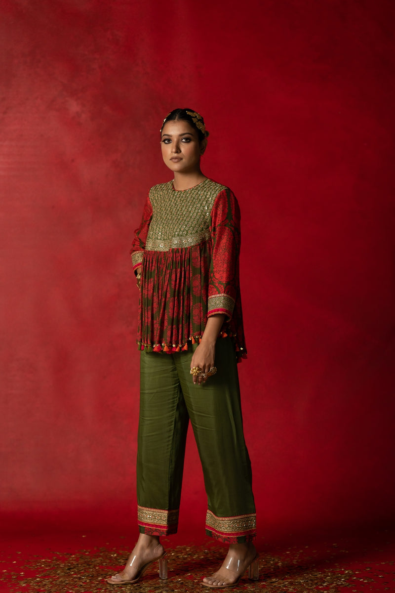 Spice market top with pants