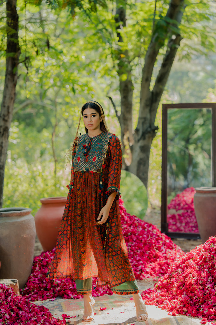 Meraki Print Kurta With Yoke And Green Palazzo