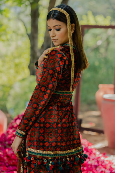 Meraki Velvet Print Short Kurta With Broad Pants