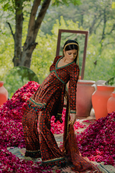 Meraki Velvet Print Short Kurta With Broad Pants